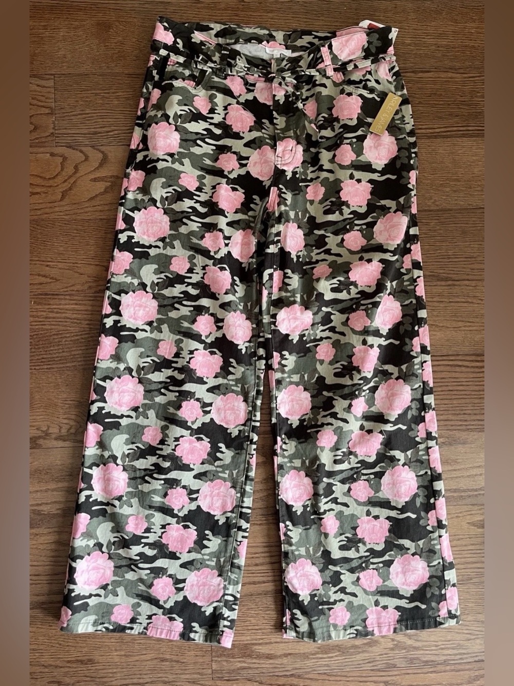 NWT Riley & James Pink Floral Camo Pants size Large